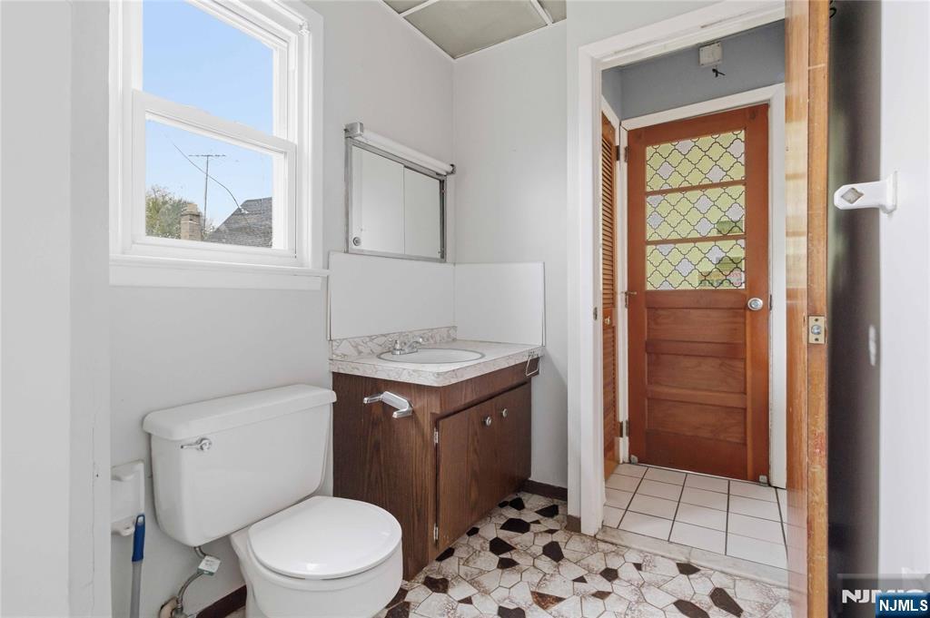 36 Edison Street 2
