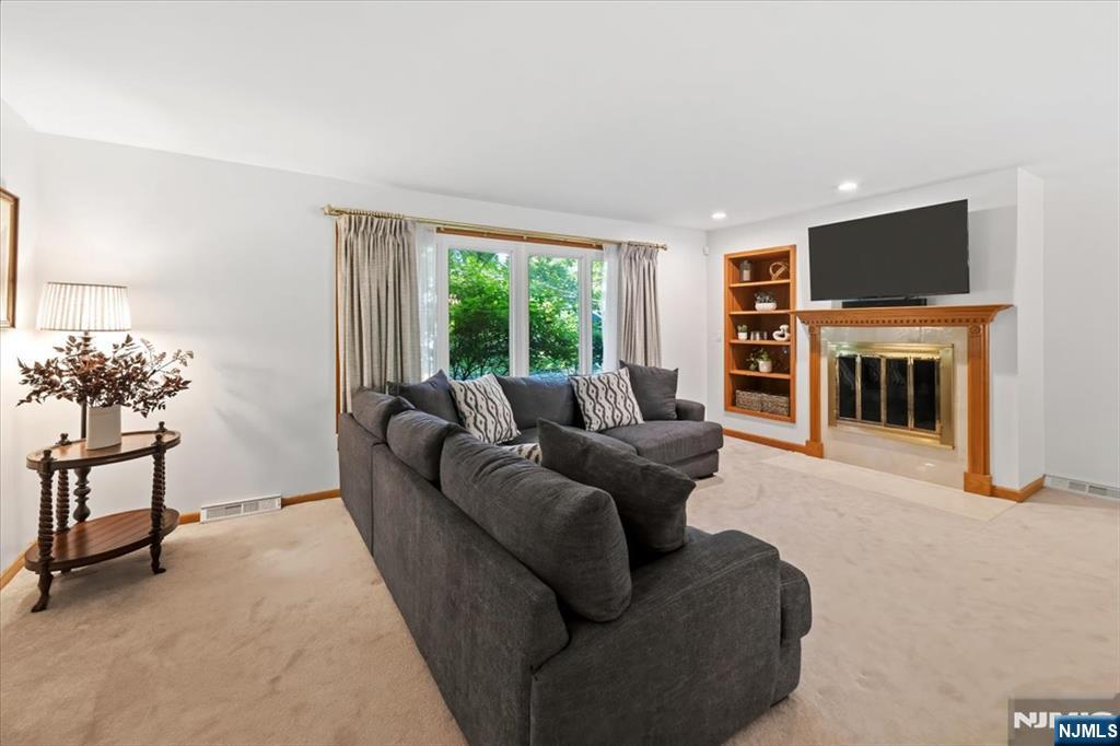 600 Sloat Place