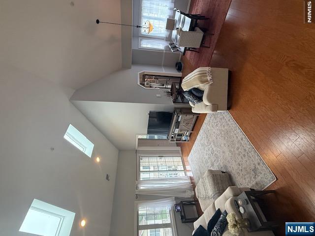 105 Roseland Avenue 304