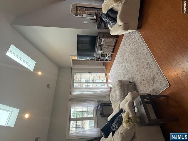 105 Roseland Avenue 304