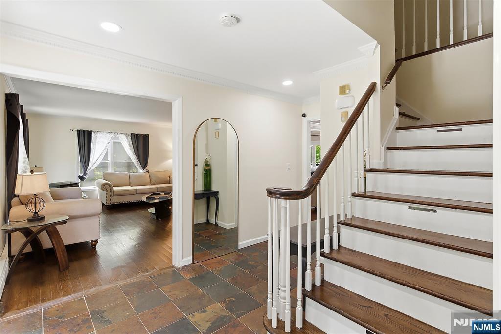 17 Grandview Terrace