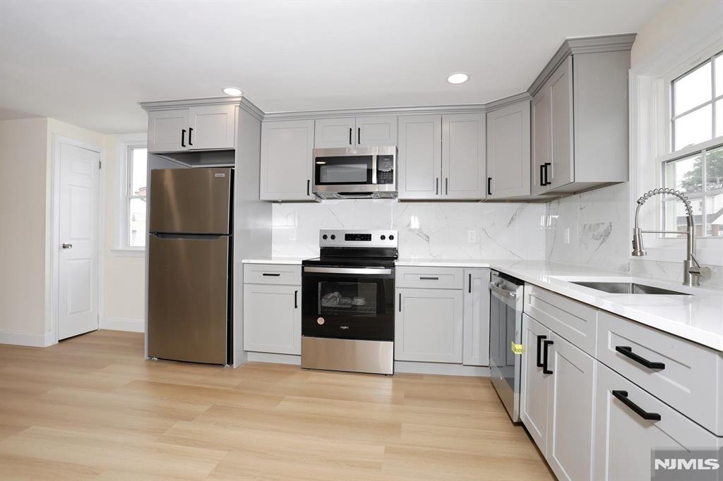 22 Falmouth Avenue 2