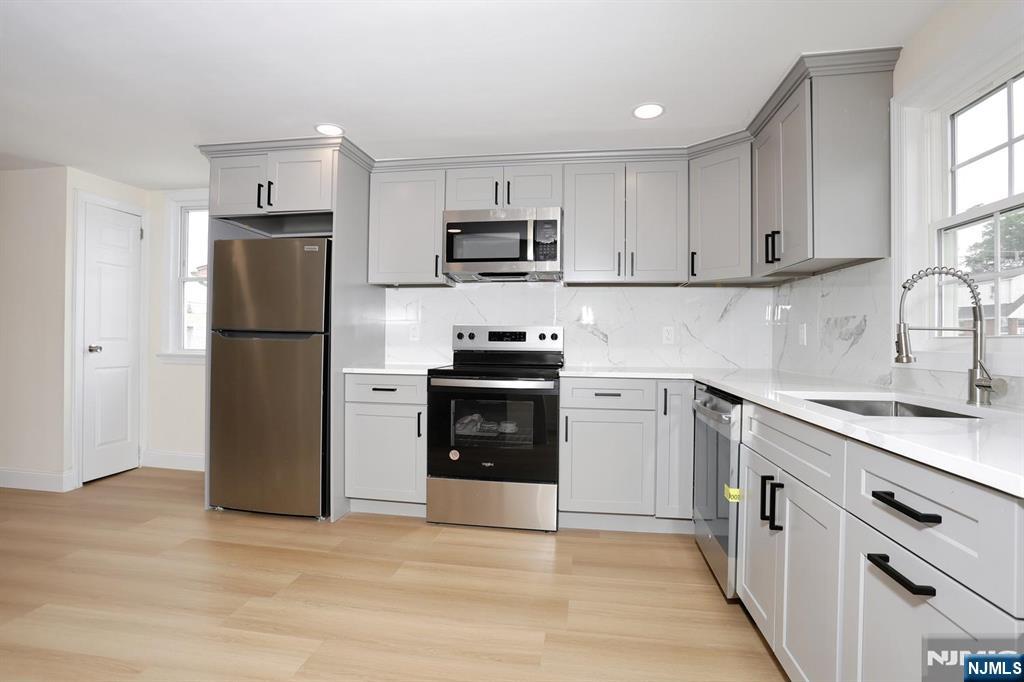 22 Falmouth Avenue 2