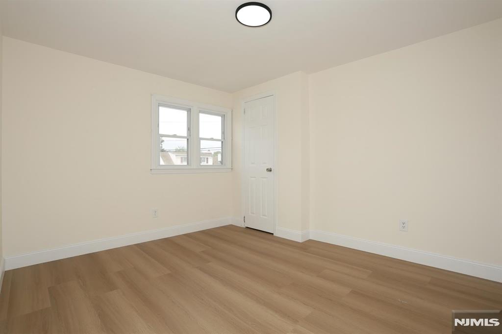 22 Falmouth Avenue 2