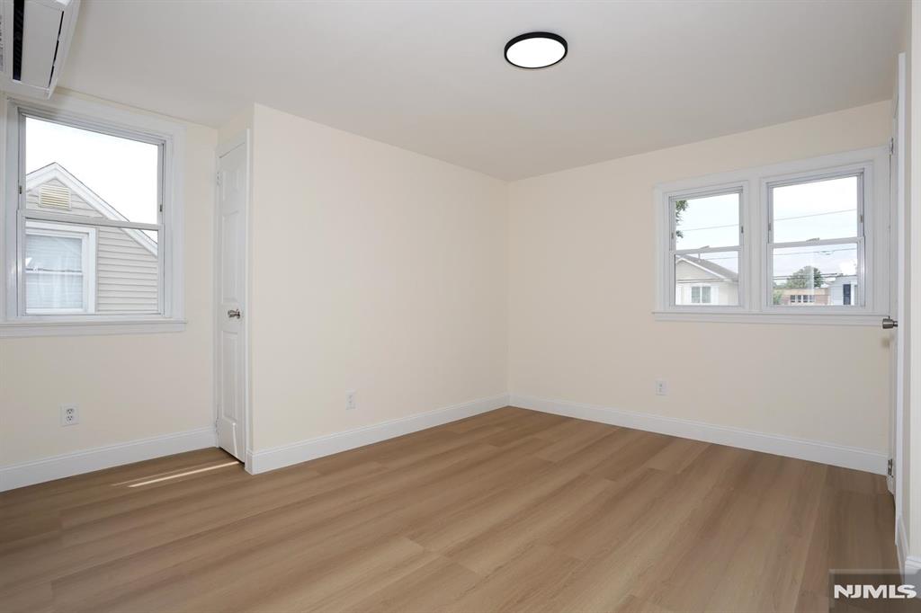 22 Falmouth Avenue 2