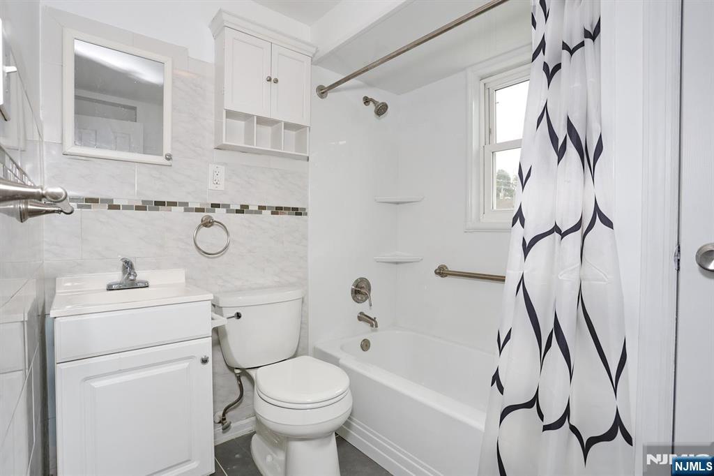 22 Falmouth Avenue 2