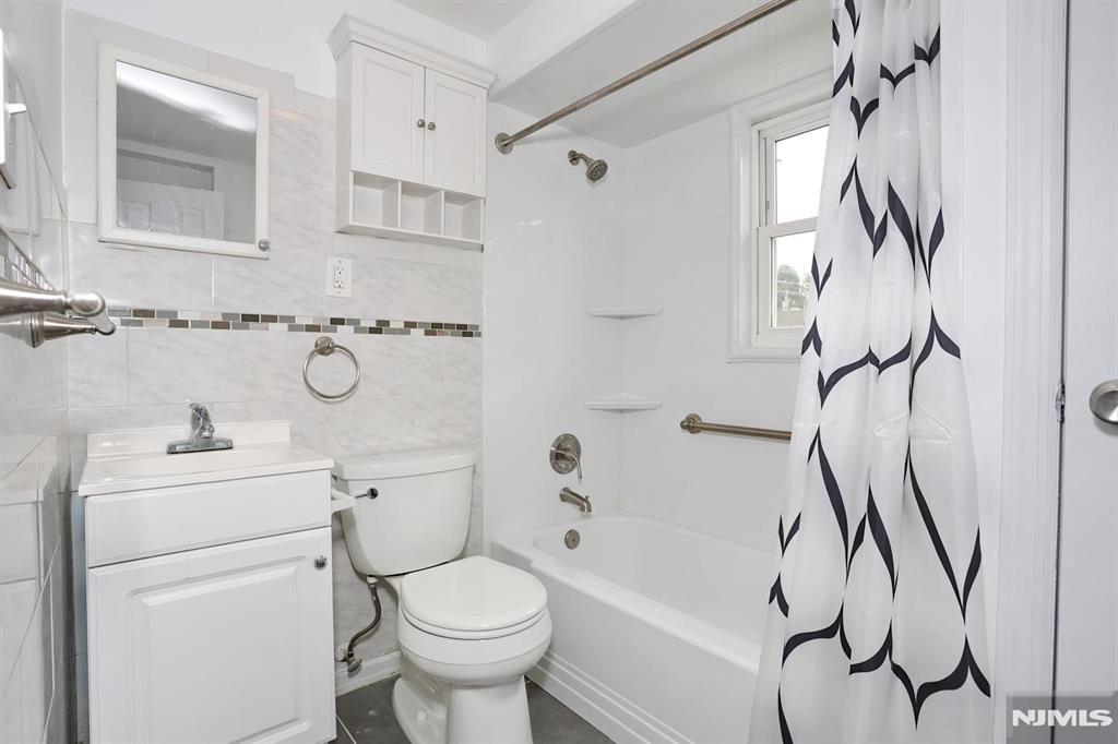 22 Falmouth Avenue 2