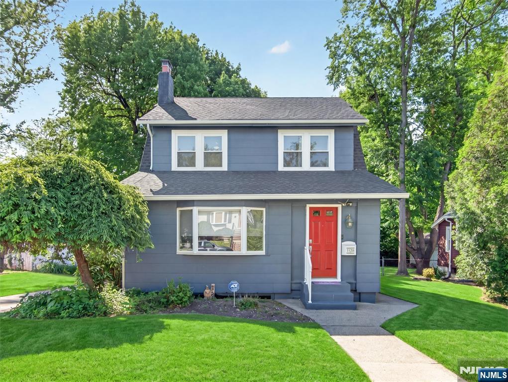1134 Julia Street