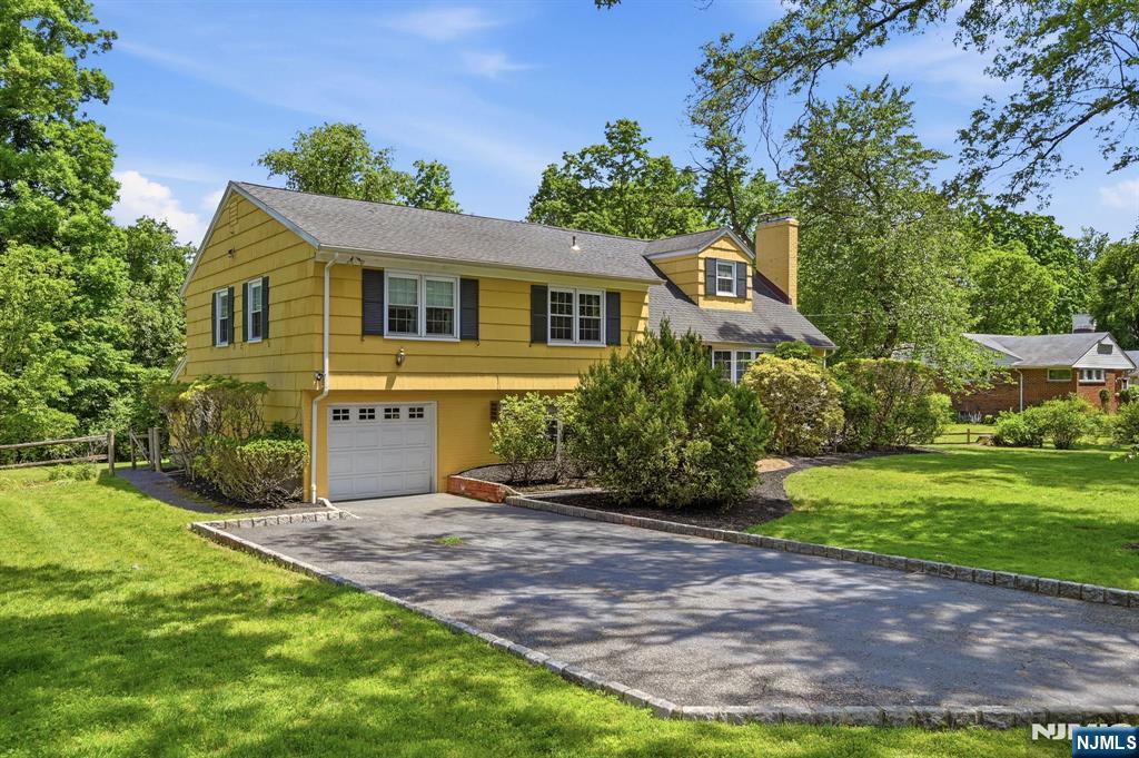 16 Pinecrest Drive