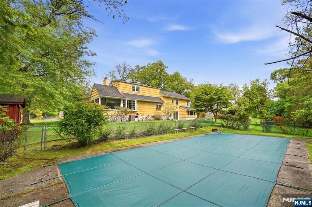 16 Pinecrest Drive