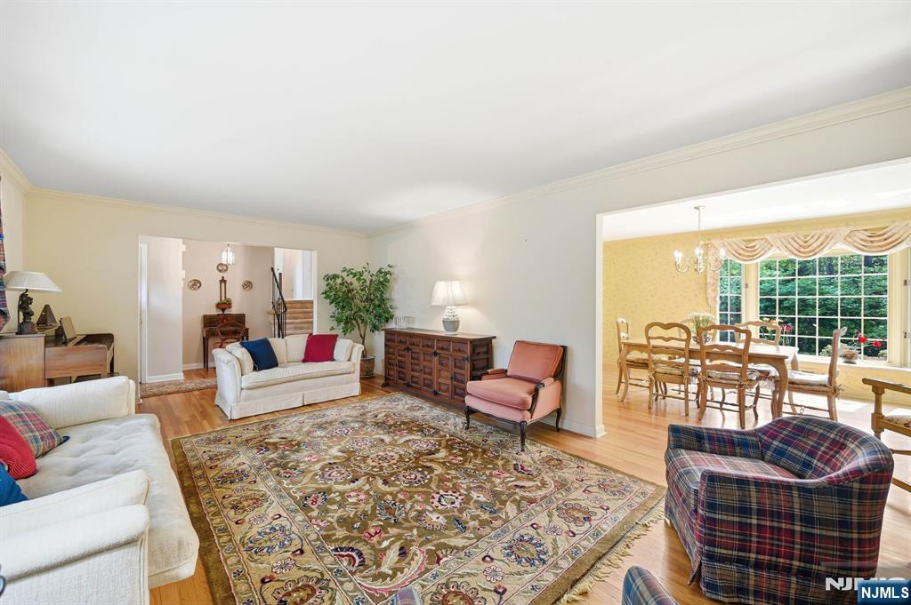 16 Pinecrest Drive