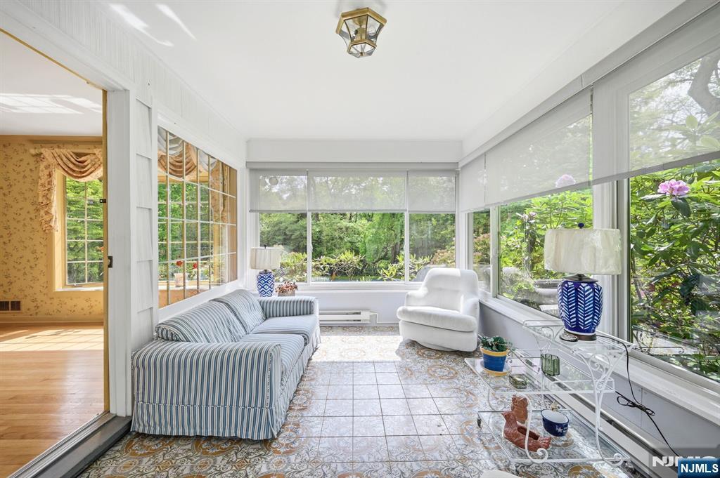 16 Pinecrest Drive