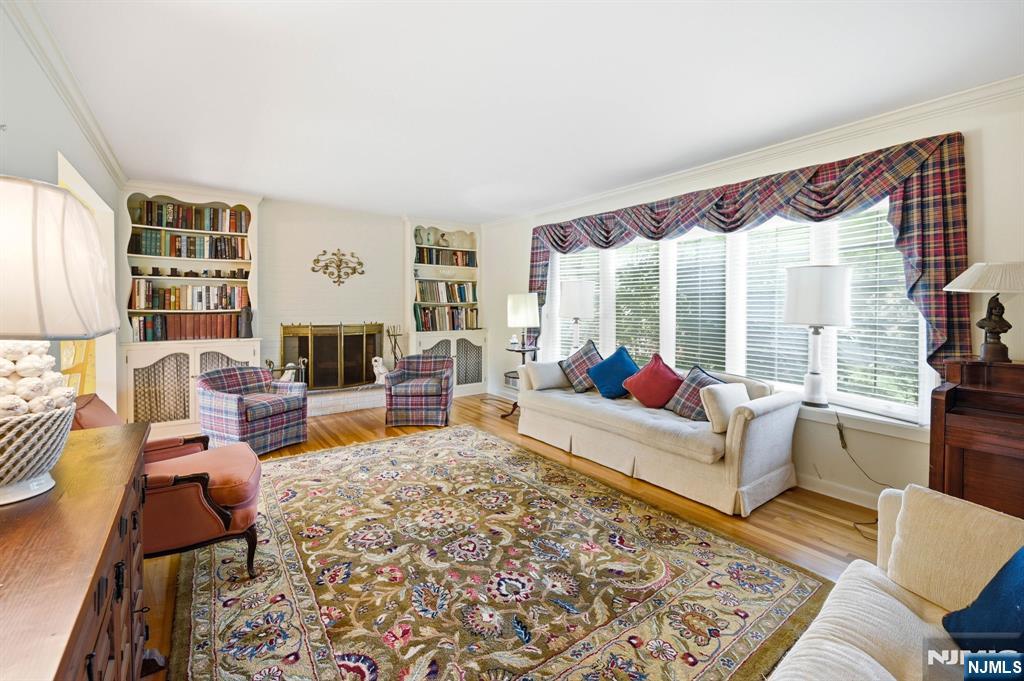 16 Pinecrest Drive
