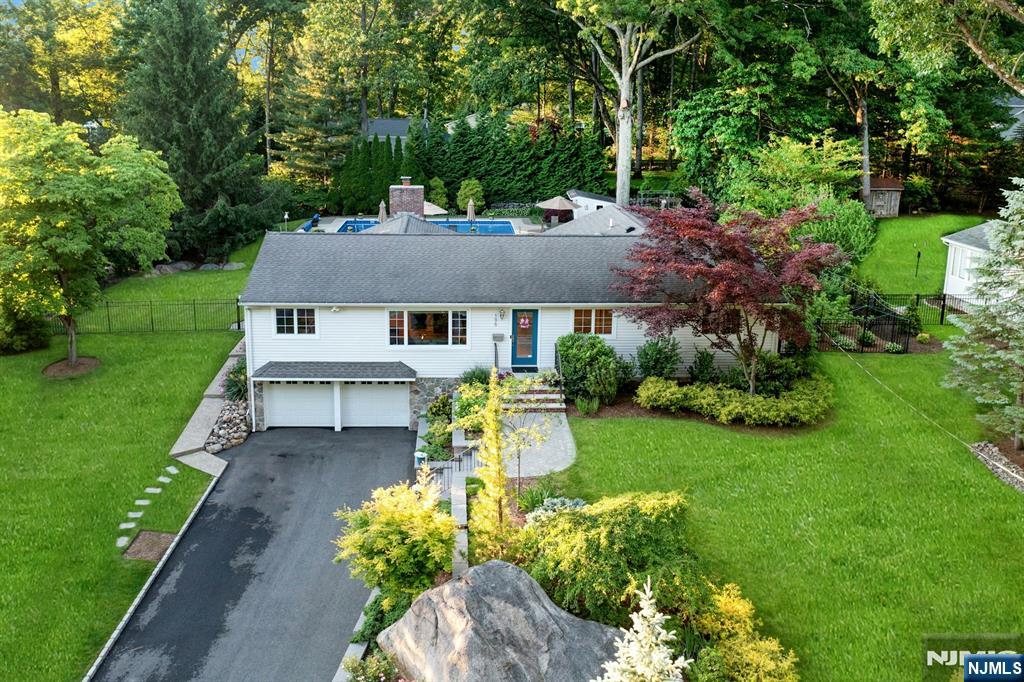 195 Overlook Place