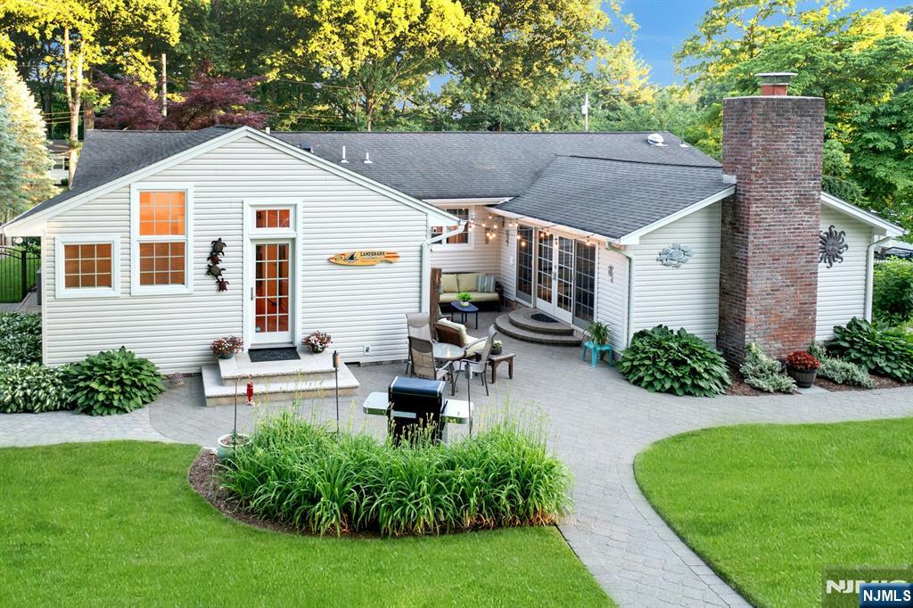 195 Overlook Place