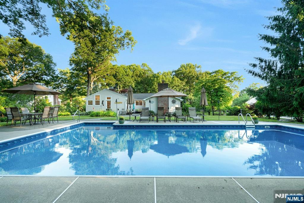195 Overlook Place
