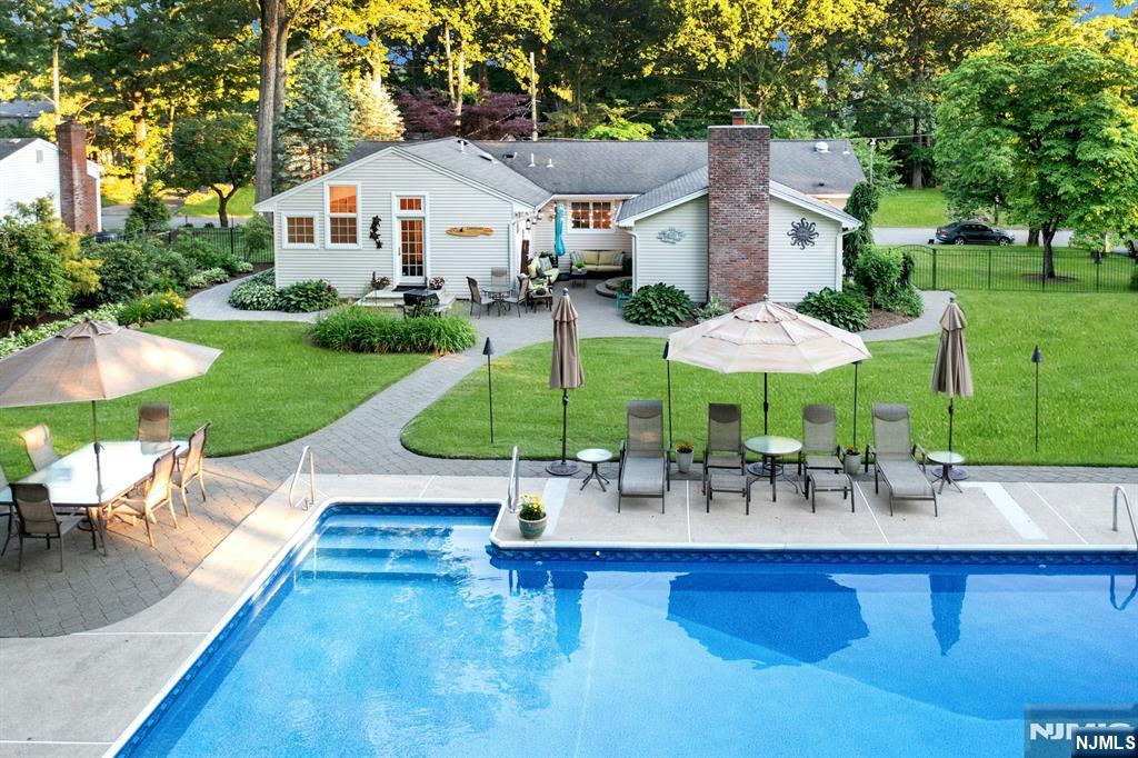 195 Overlook Place