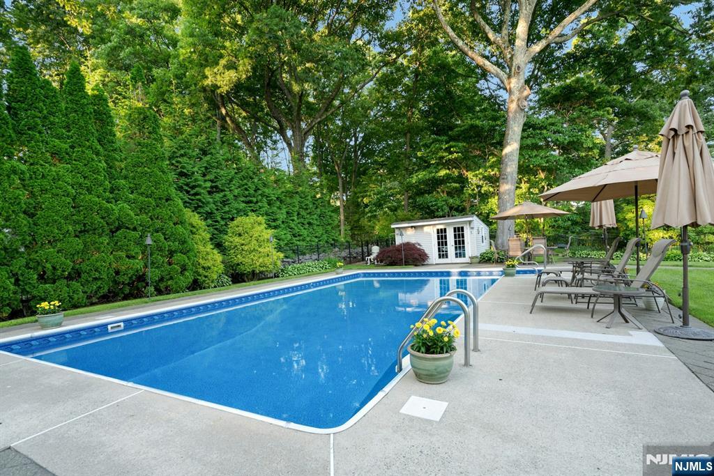 195 Overlook Place