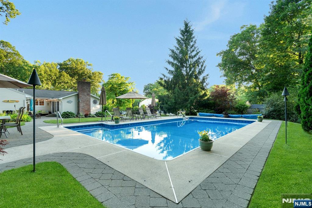 195 Overlook Place
