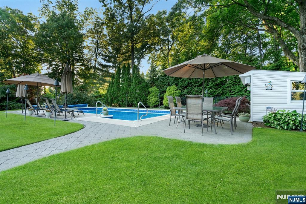 195 Overlook Place