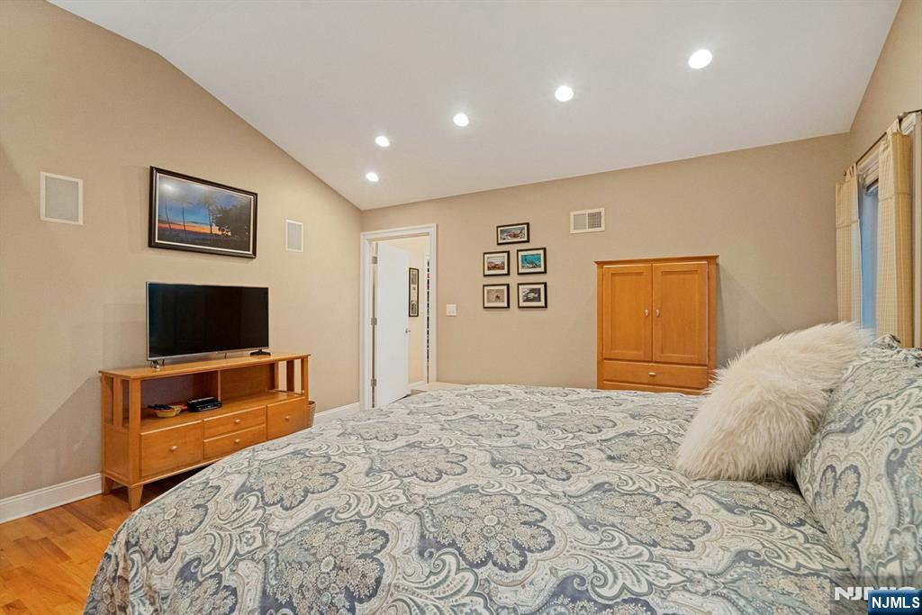 195 Overlook Place