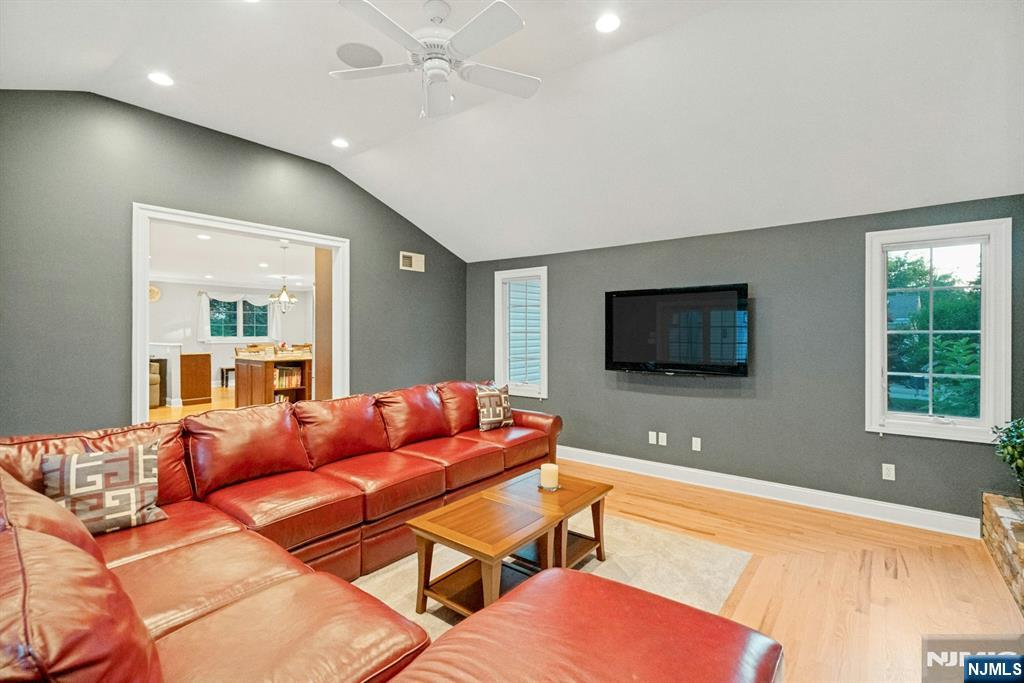 195 Overlook Place