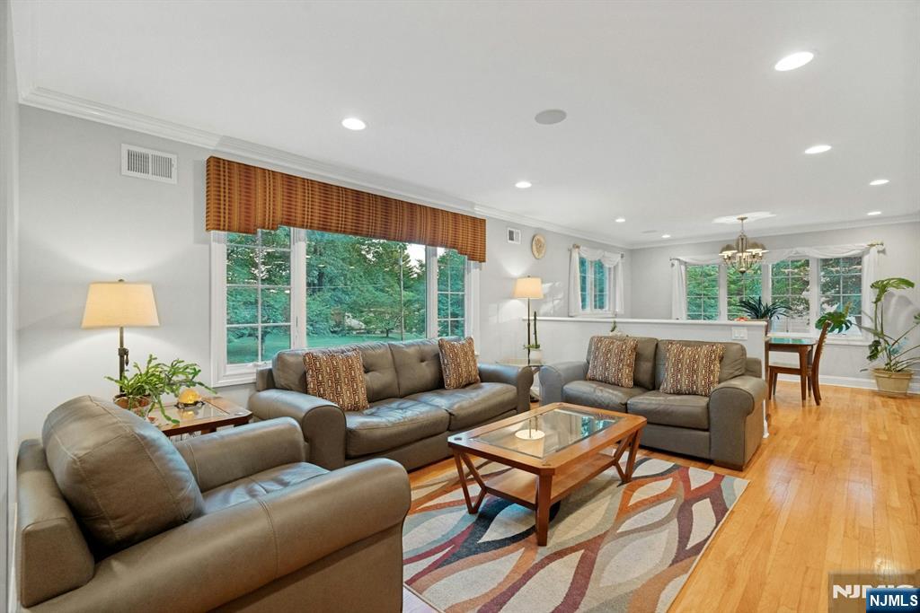 195 Overlook Place