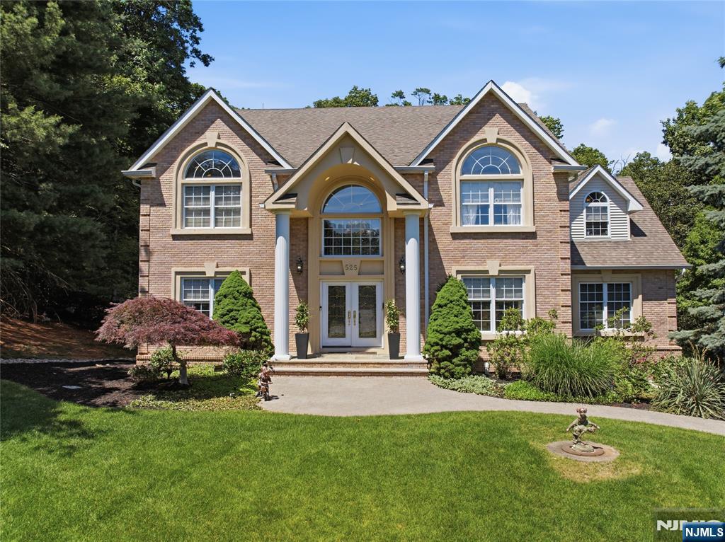 525 Kings Point Trail