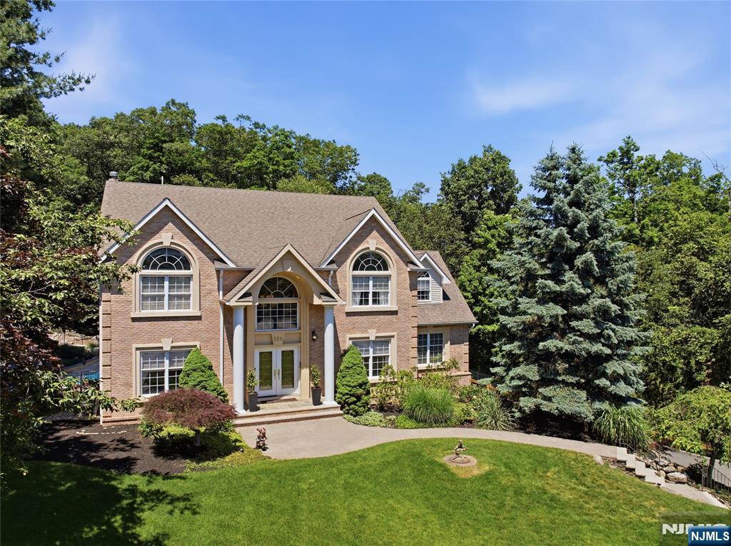 525 Kings Point Trail