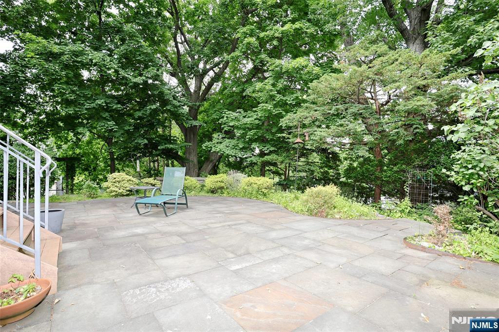 127 Howard Terrace