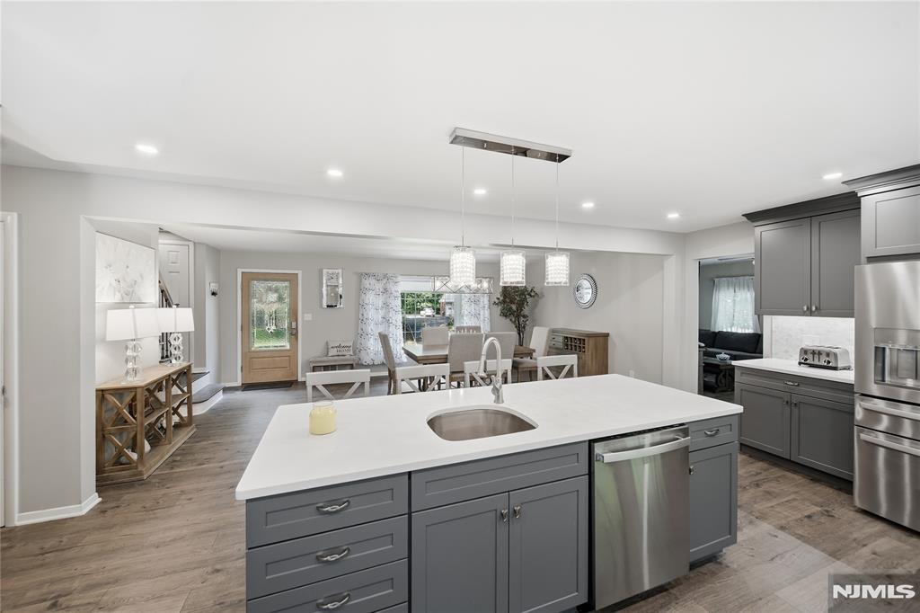 49 Skytop Drive