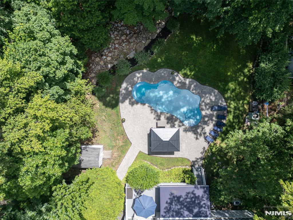 49 Skytop Drive
