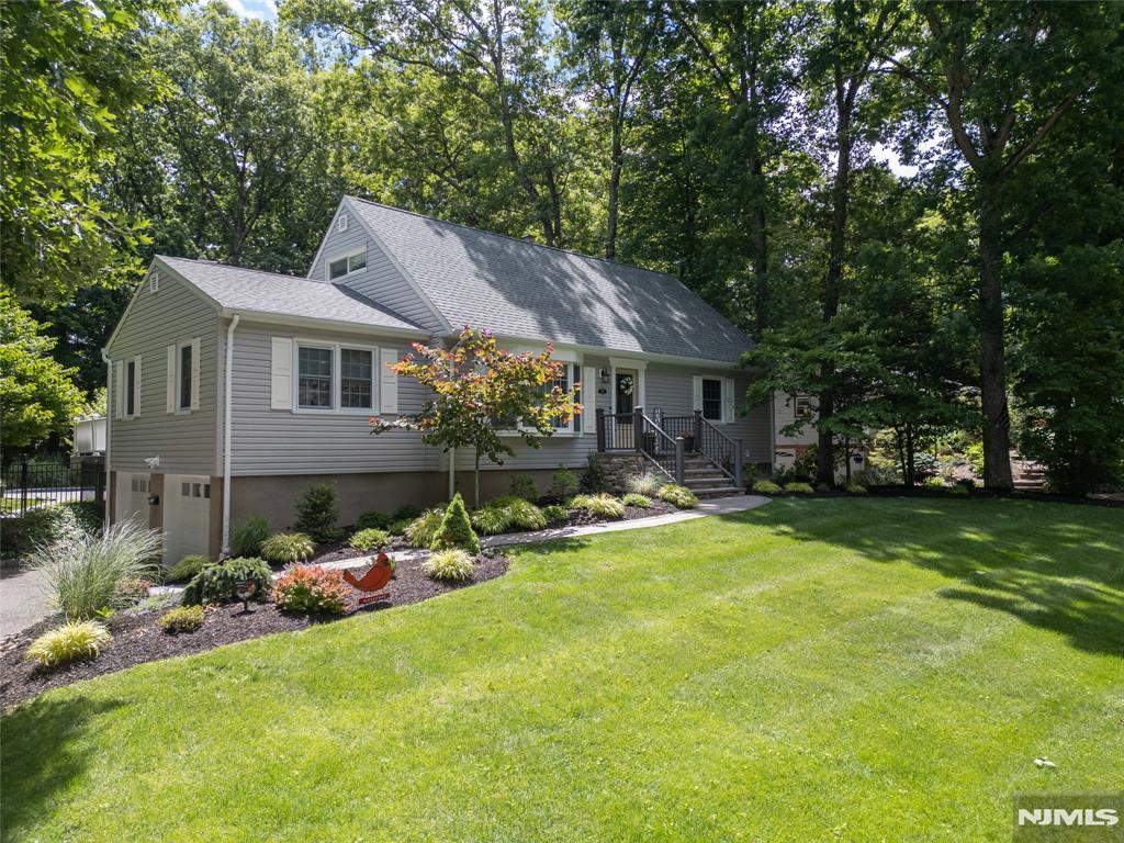 49 Skytop Drive