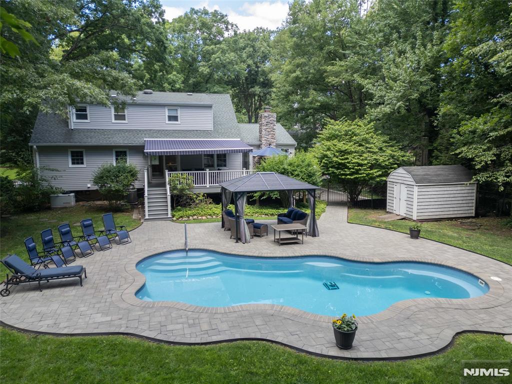 49 Skytop Drive
