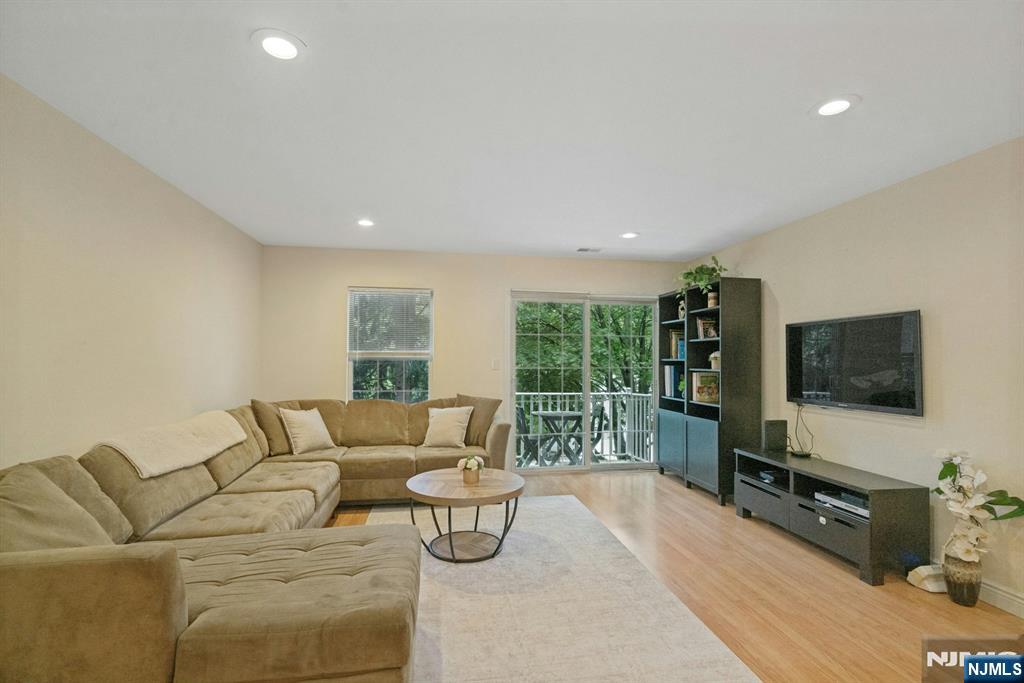 2262 Nash Court