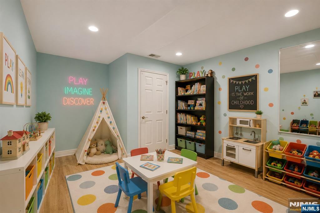 2262 Nash Court