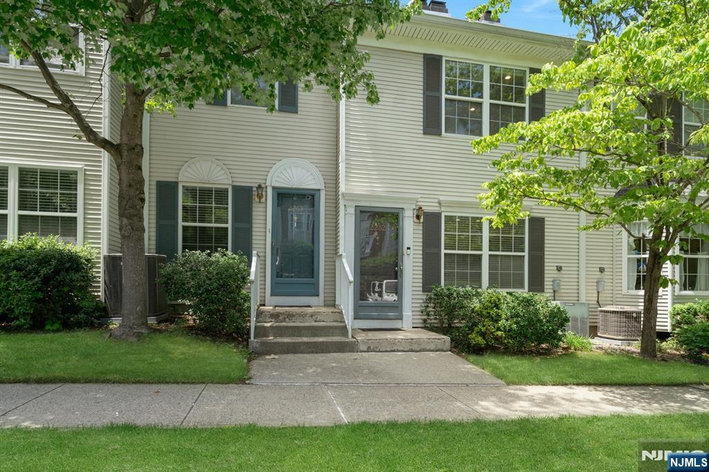 2262 Nash Court