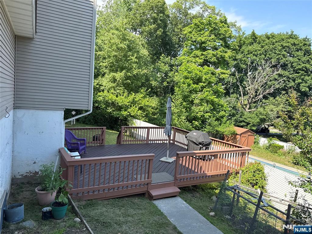 5 Mountain Avenue