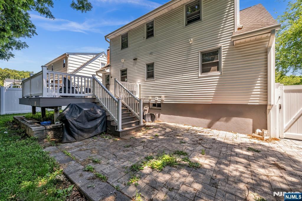 101 Pinecrest Terrace