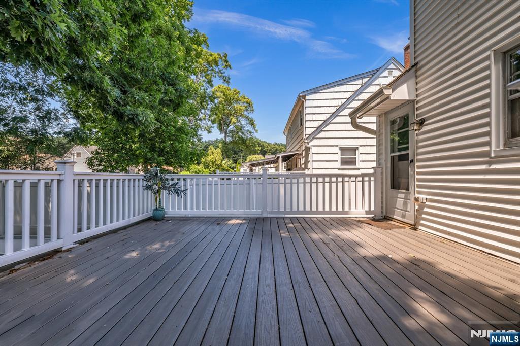 101 Pinecrest Terrace