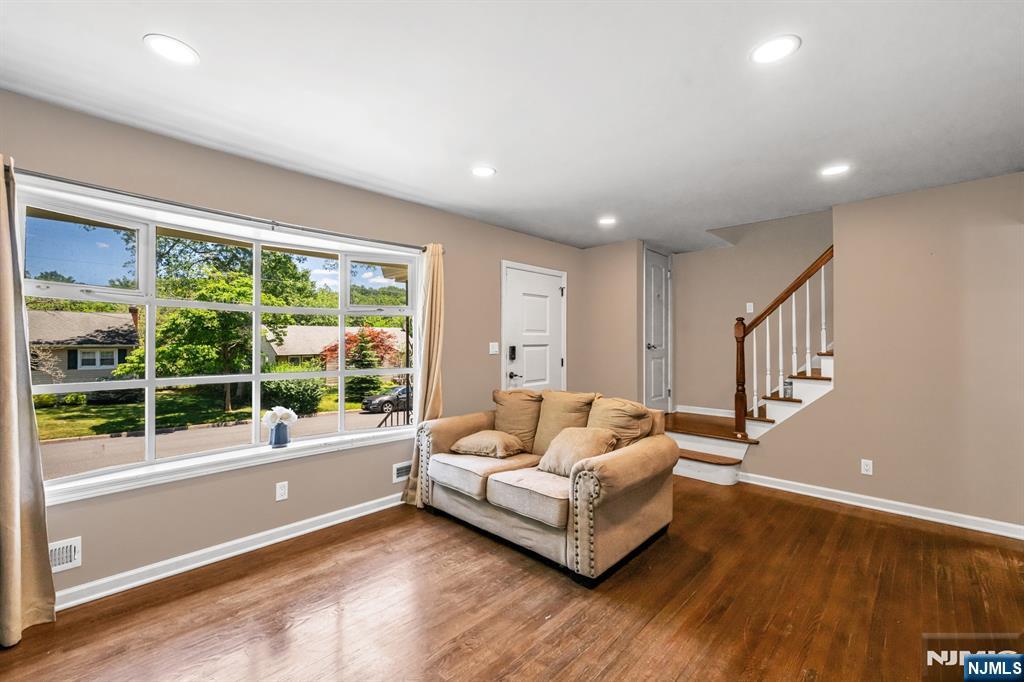 101 Pinecrest Terrace
