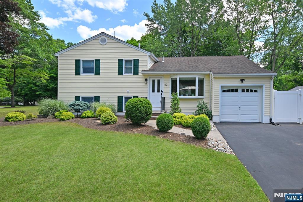 621 Stanley Place