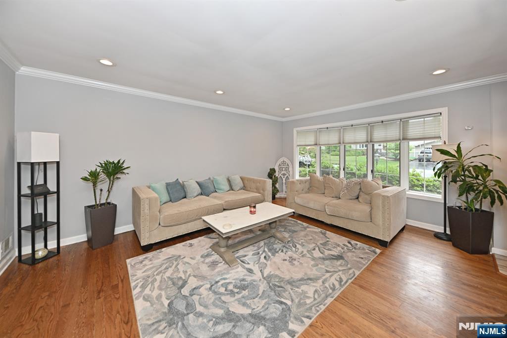 73 Ralph Avenue