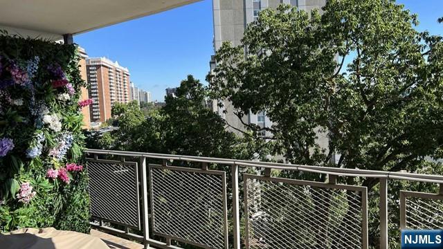 301 Beech Street 8D