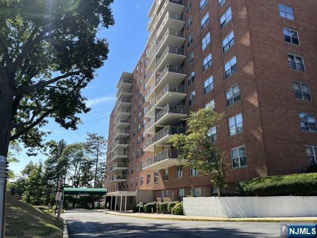 301 Beech Street 8D