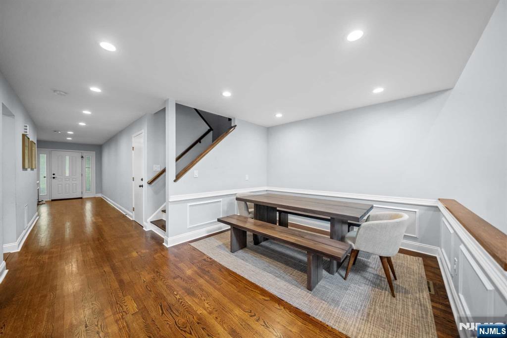 22 W Pamrapo Court