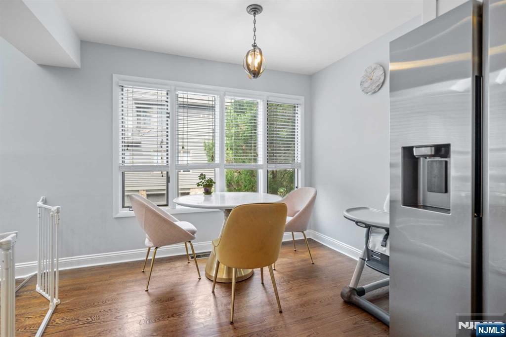 22 W Pamrapo Court