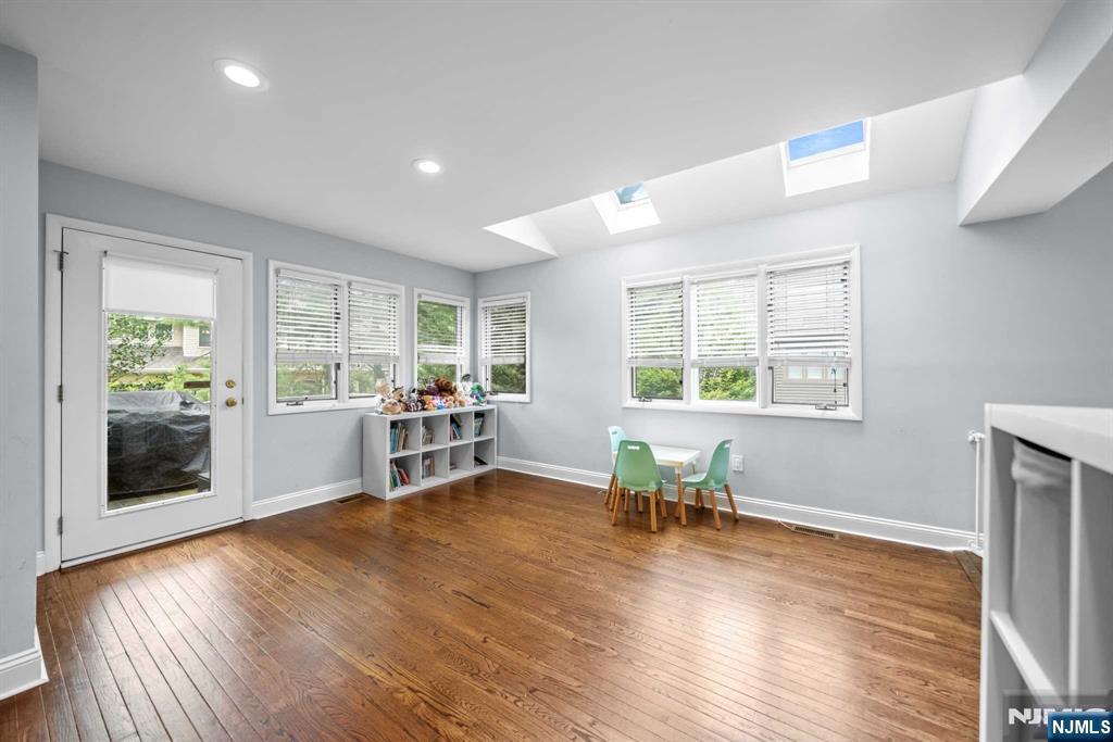 22 W Pamrapo Court