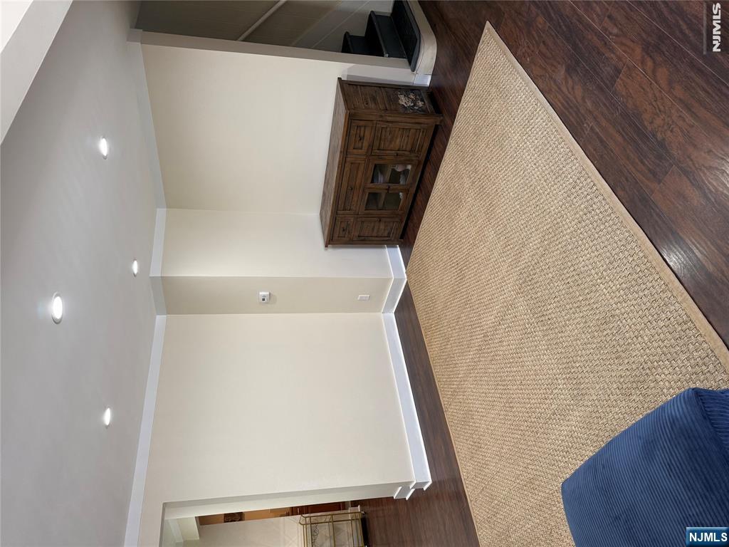 226 Louis Street 1