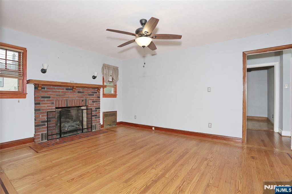 443 Center Street